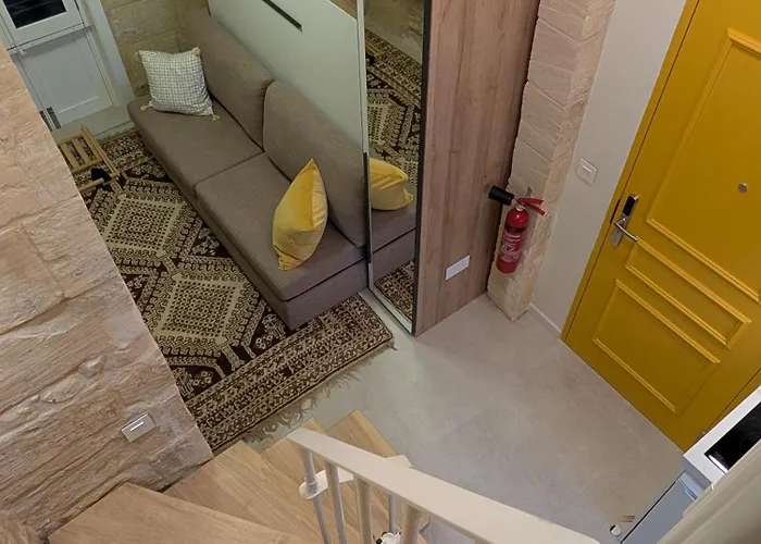 - Rooftop Views, Wine Cellar & Espresso Apartament