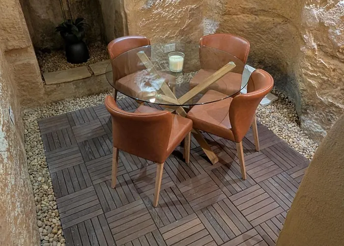 Apartament - Rooftop Views, Wine Cellar & Espresso Senglea